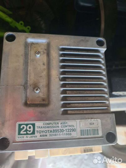 Робот тайота каролла 150