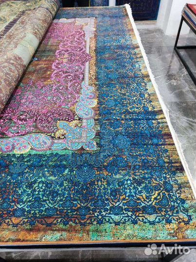 Эксклюзивный иранский ковёр.Размер 3 на 4