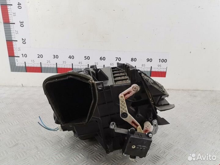 Моторчик печки Nissan Primera P12 2004