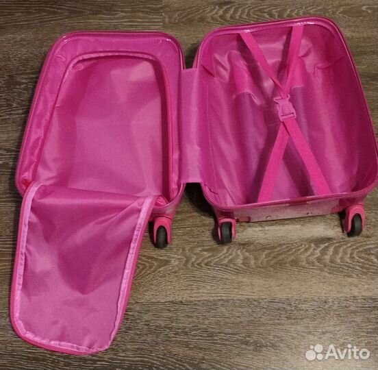 Чемодан детский