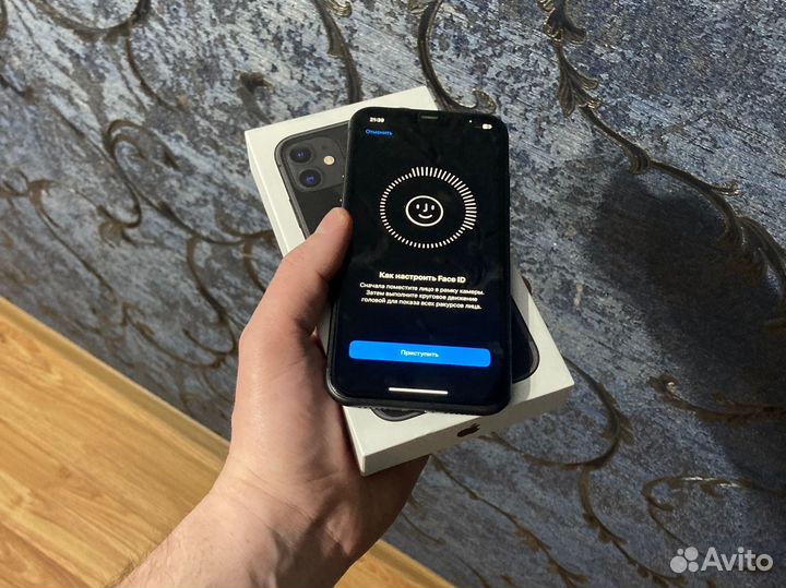 iPhone 11, 64 ГБ