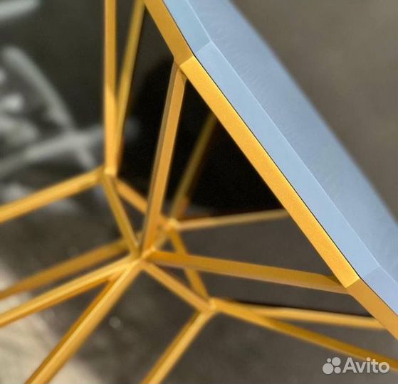 Журнальный столик подставка под цветы