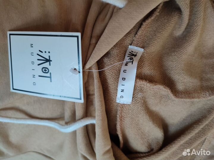 Спортивный костюм женский