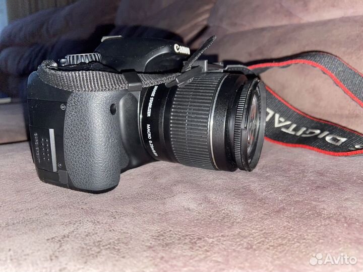 Зеркальный фотоаппарат