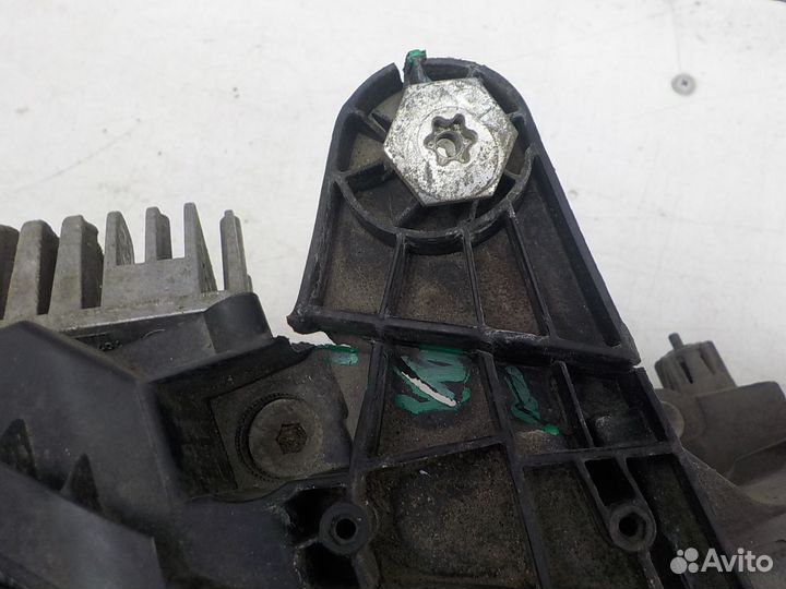 Фара правая Mercedes-Benz C-Class