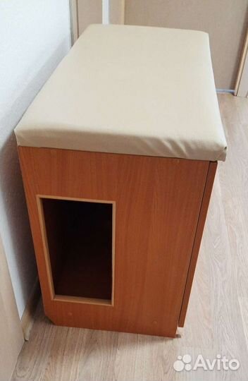 Банкетка (с вырезом под вход для кошек)