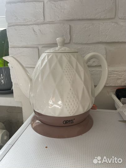 Чайник электрический керамический gipfel