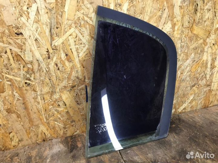 Форточка двери задняя правая Renault Megane 2