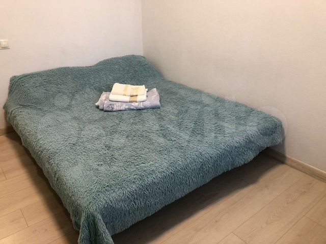 2-к. квартира, 44 м², 1/19 эт.