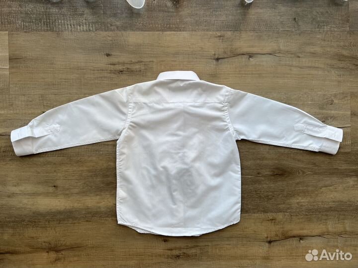Рубашка новая классическая на 5 лет