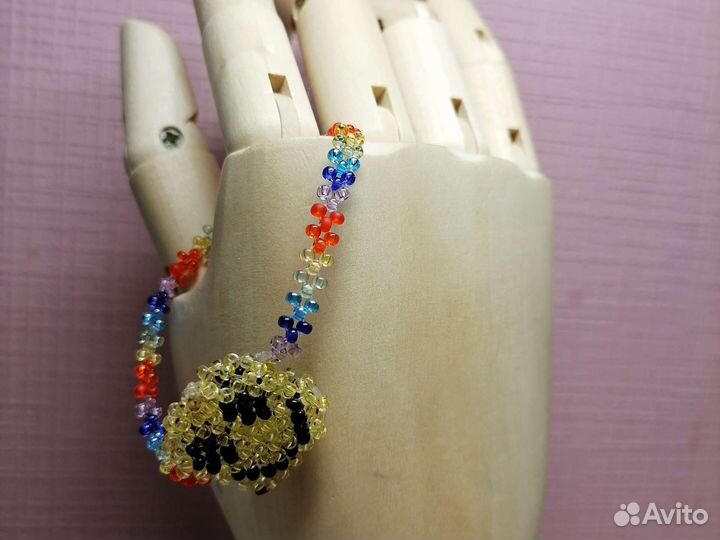 Украшения из бисера