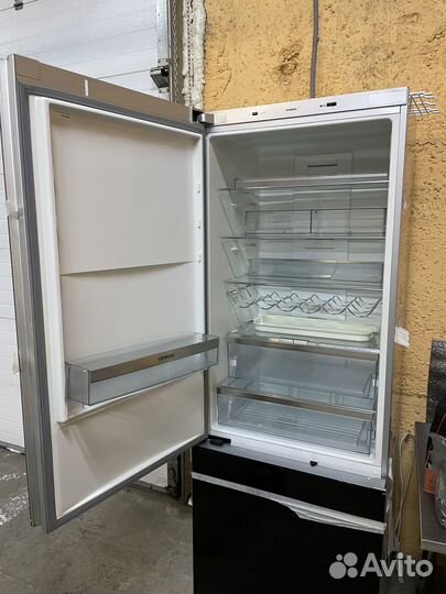 Холодильник siemens