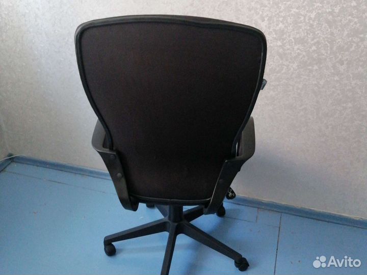 Офисное кресло от компании Бюрократ