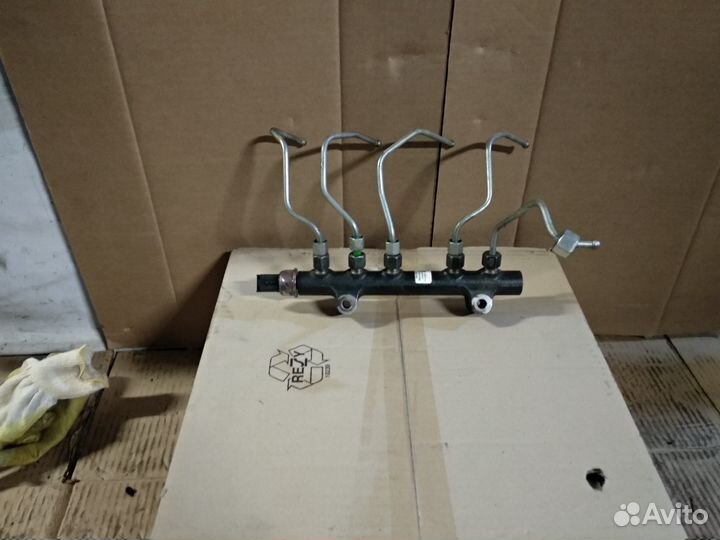 Топливная рампа пежо ситроен форд