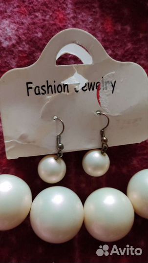 Набор. Бусы, серьги