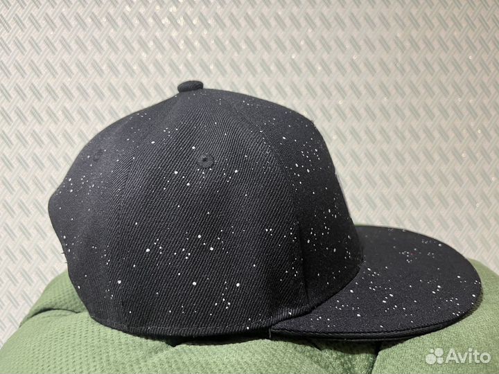 Снэпбэк кепка бейсболка