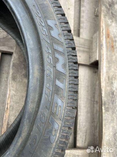 Pirelli Winter Ice Storm 225/45 R17