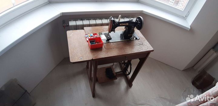 Швейная машина 