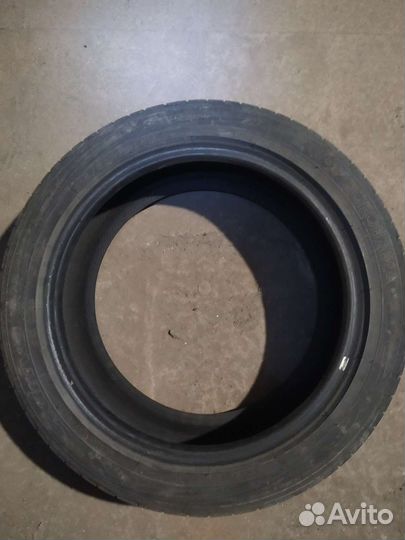 Roadstone N8000 215/50 R17