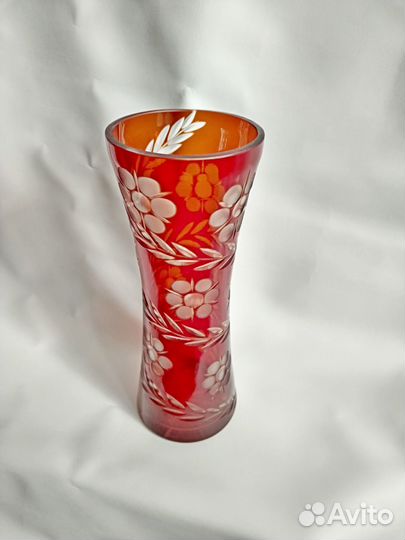 Ваза Красное Рубиновое Стекло СССР Ручная Резьба