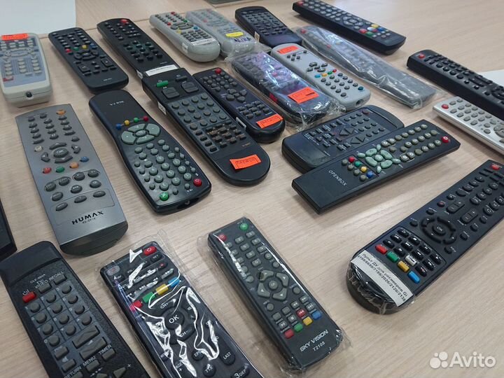 Пульты для тв ведущих брендов (одним лотом)