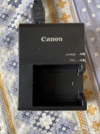 Зарядка для фотоаппарата canon и аккумулятор