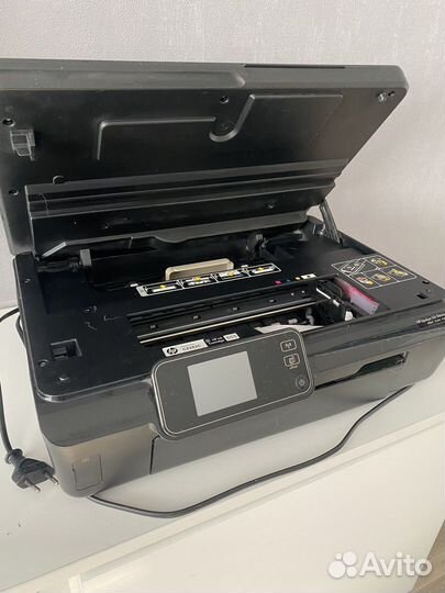 Мфу HP deskjet Advantage 5525