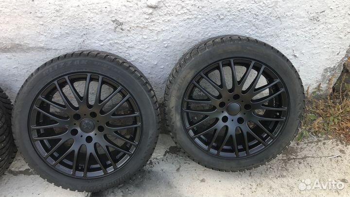 R17 Bridgestone Blizzak Spike-01 245/45, PCD 5x120 DIA 72.6