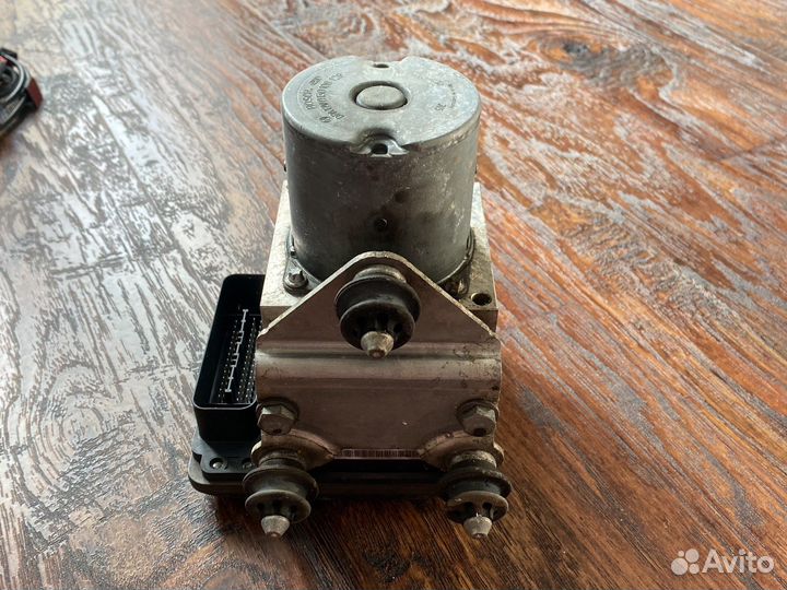 Блок abs audi a8 d4