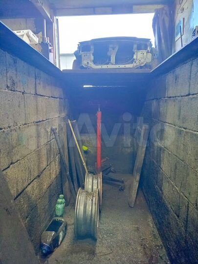 Гараж, > 30 м²