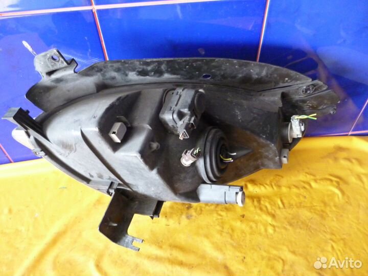 Фара передняя правая Citroen Xsara Picasso