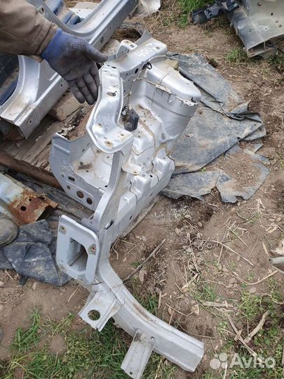 Лонжерон Пежо 4007