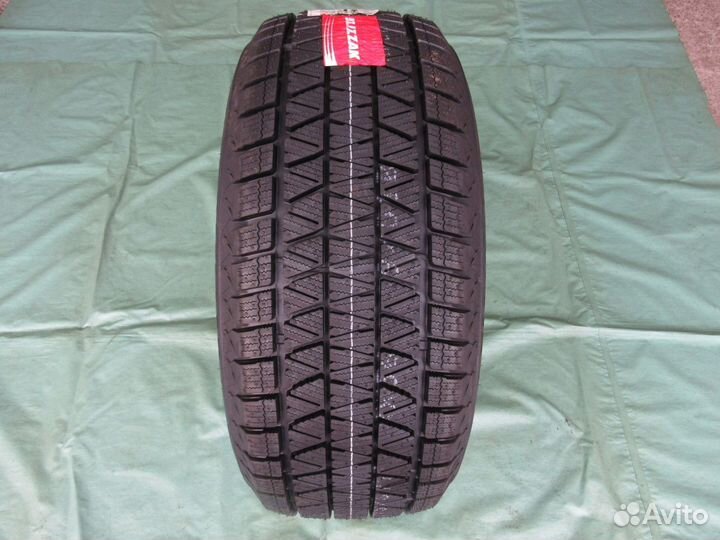 Bridgestone Blizzak DM-V3 245/75 R16 129
