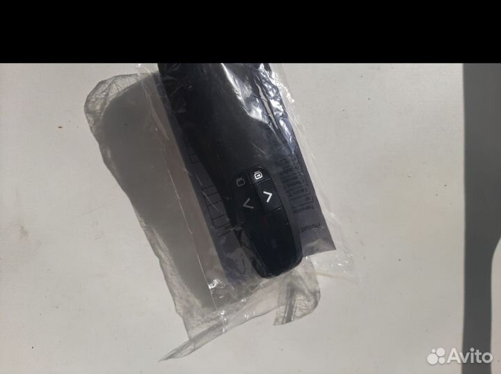 Презентер R400, с лазерной указкой