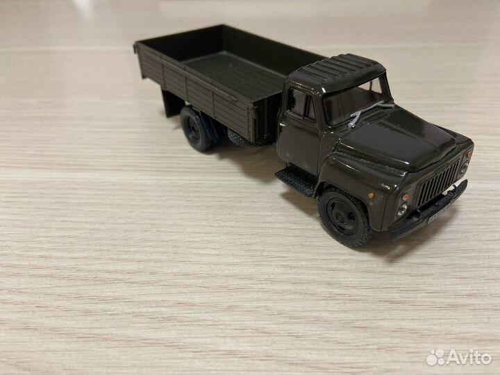 Масштабная модель газ-53-12