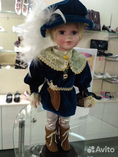 Кукла фарфоровая керамическая коллекционная