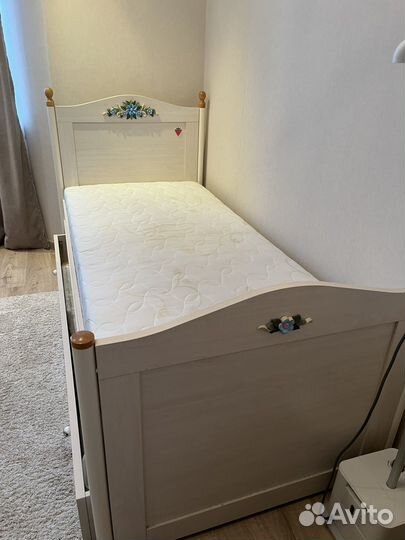 Детская кровать 120 на 200