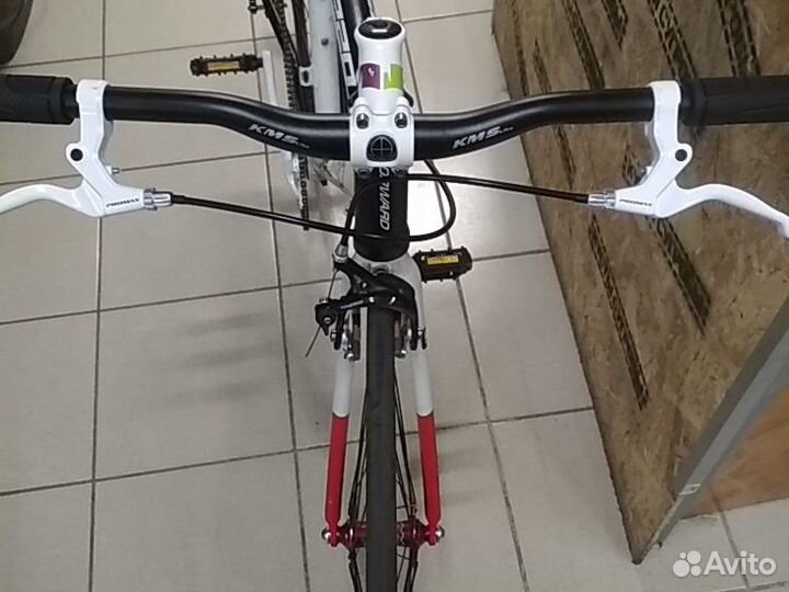 Синглспид на раме Forward 2220