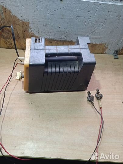 Зарядка для a м