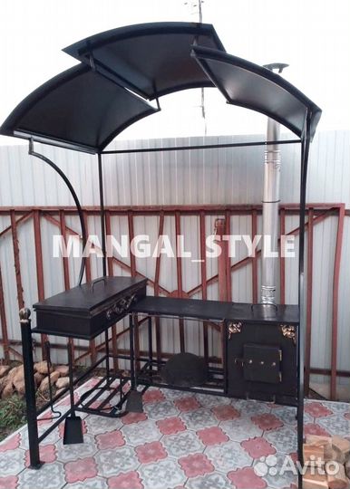 Мангал с крышей