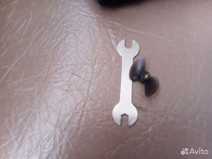 Катер на радиоуправлении