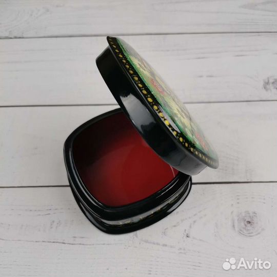 Шкатулка лаковая миниатюра Холуй Лето бабочка