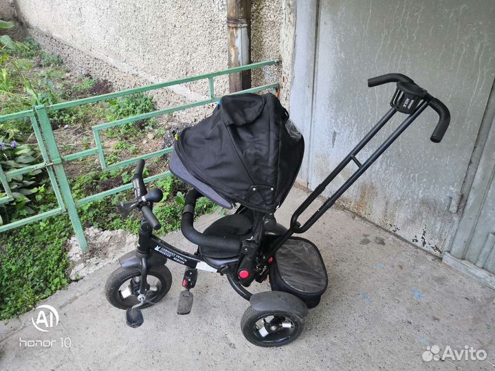 Детский велосипед с родительской ручкой