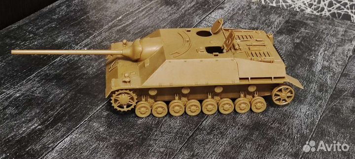 Сборные модели JagdPanzer IV и M1A1 Stuart