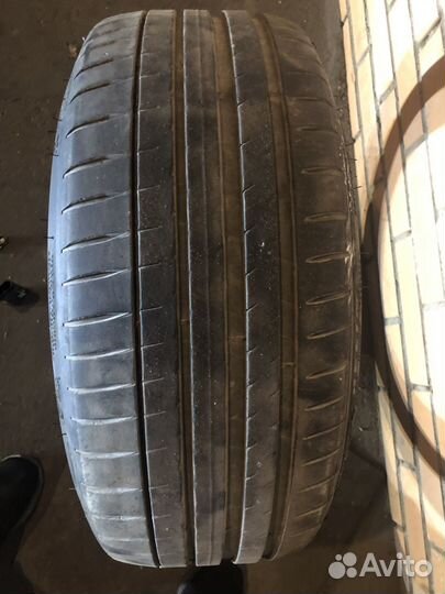 Michelin Pilot Sport 4 225/40 R19 95Y