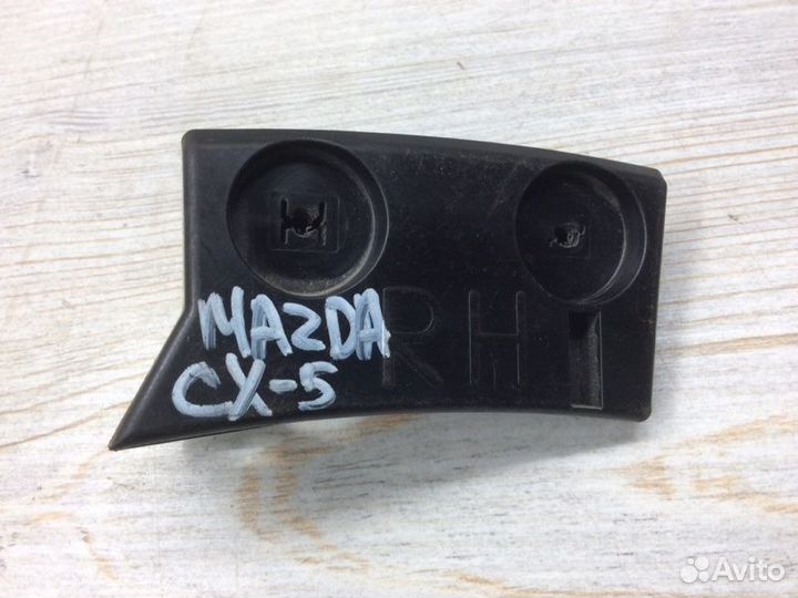 Кронштейн (сопут. товар) задний правый Mazda Cx 5