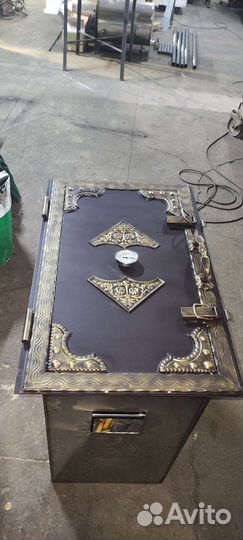 Коптильня встраиваемая для барбекю комплекса