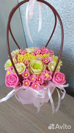 Шоколадные букеты к празднику 1 сентября