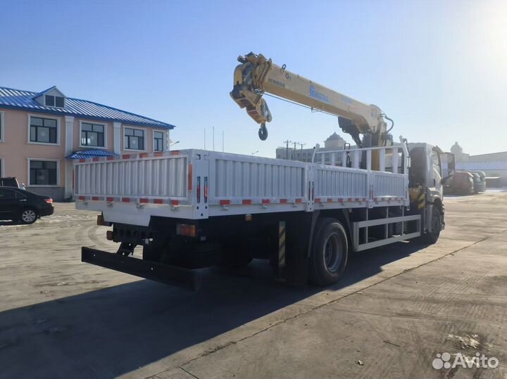 Бортовой грузовик Isuzu Forward (F-Series) с КМУ XCMG, 2024