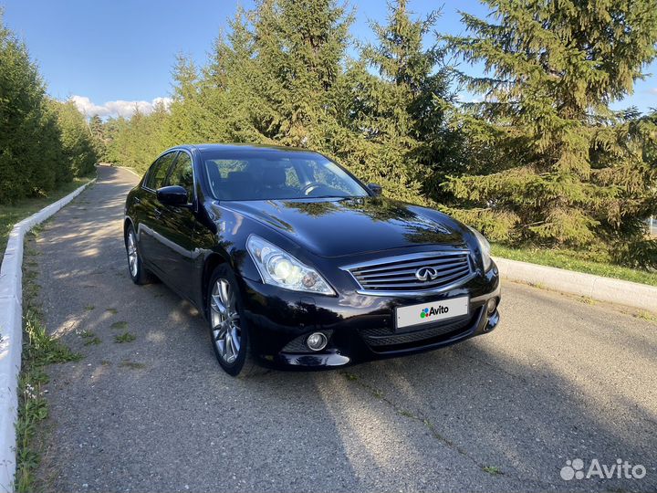 Infiniti G25, 2012